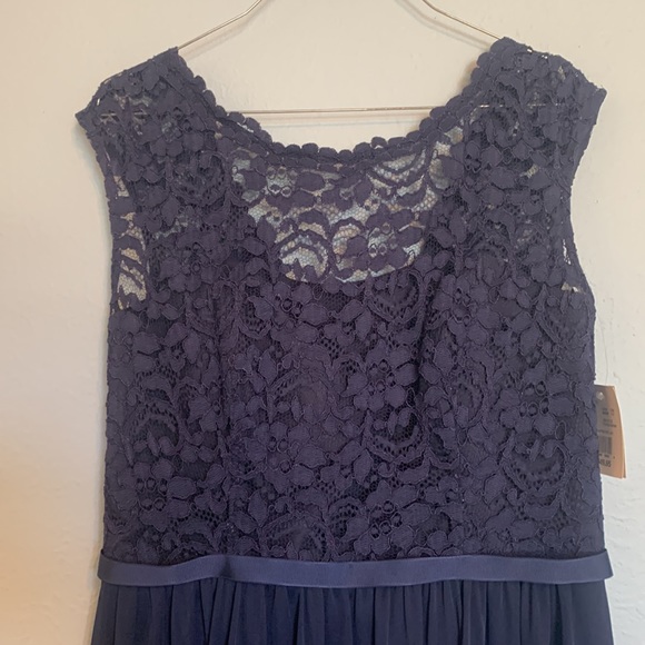 NWT David's Bridal Womens Size 12 Formal Bridesmaid Navy Marine Lace Short Dress - Picture 3 of 12